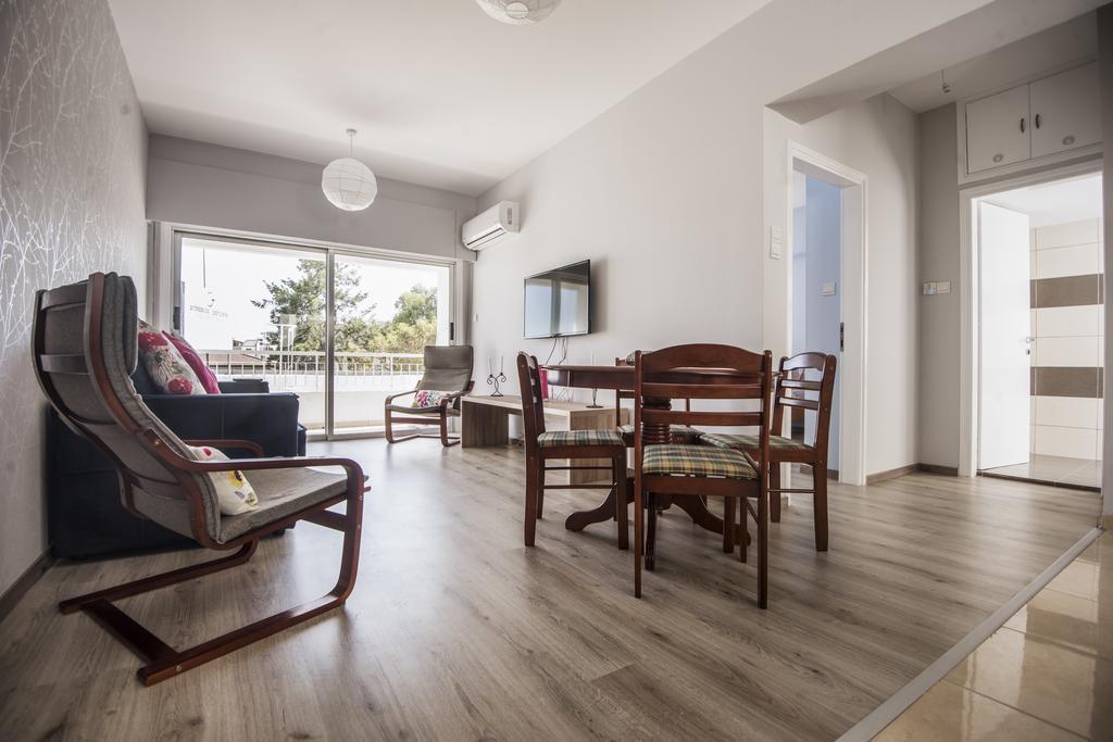 St.Helena Court Apartment ลาร์นาคา ภายนอก รูปภาพ