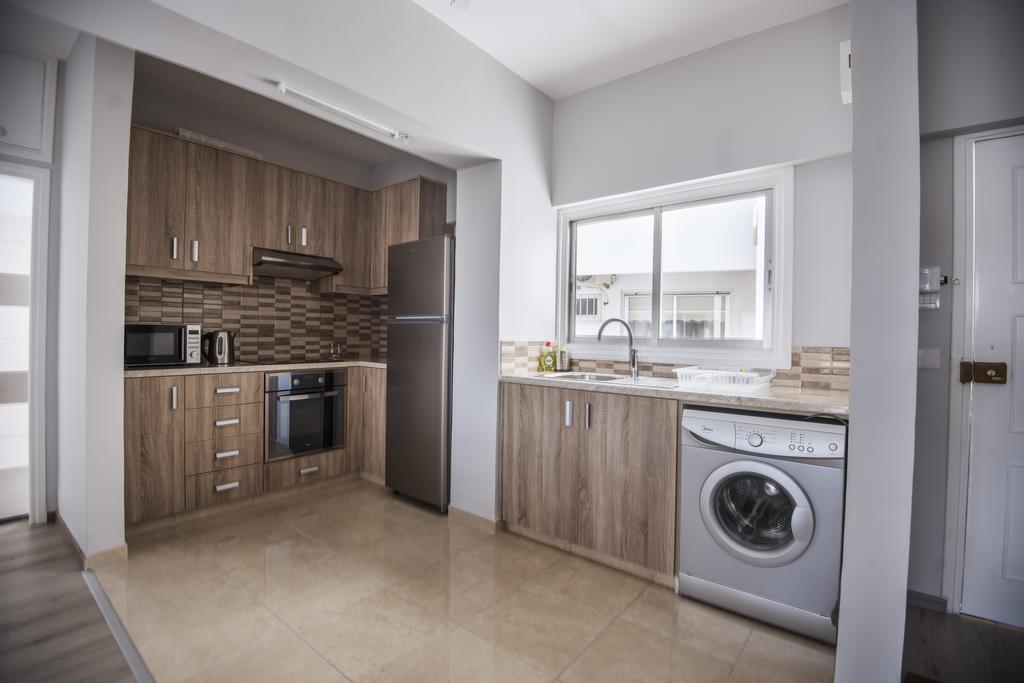 St.Helena Court Apartment ลาร์นาคา ภายนอก รูปภาพ